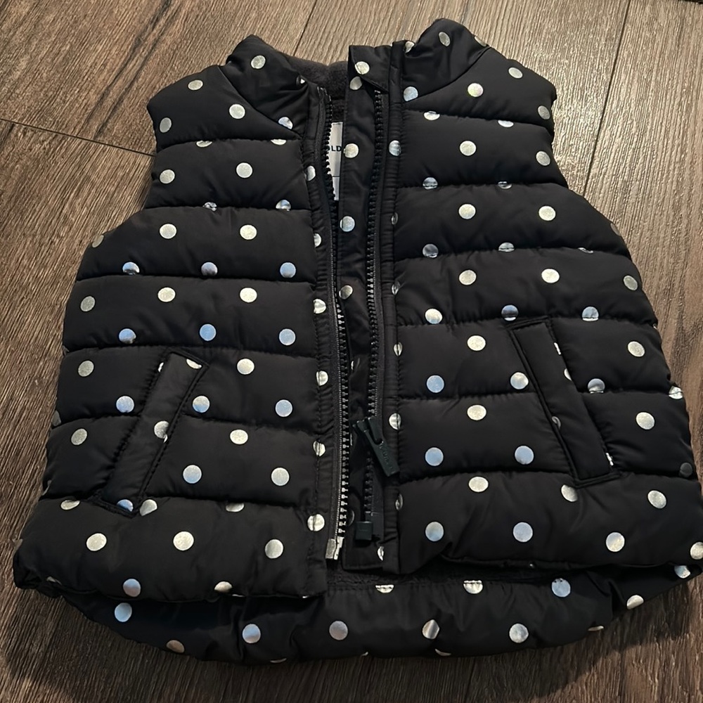 Old Navy toddler puffer vest. 6-12 months. Grey with silver polka dots EUC